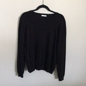 3/$20 ⭐️ Classic and cozy black sweater - Size XL